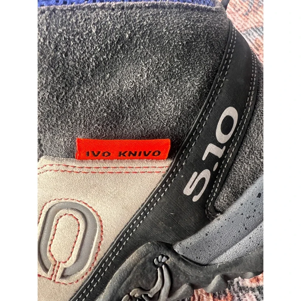 Five Ten Ivo Knivo Hiking Boots Blue Grey Atmosphere Blue Mens 10 Climbing Shoes